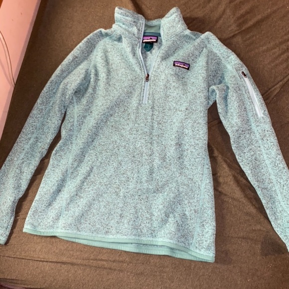 Patagonia pullover. Size Medium. - Picture 2 of 4